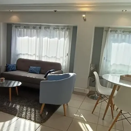Apartment Apt With All Comforts Close To The Beach